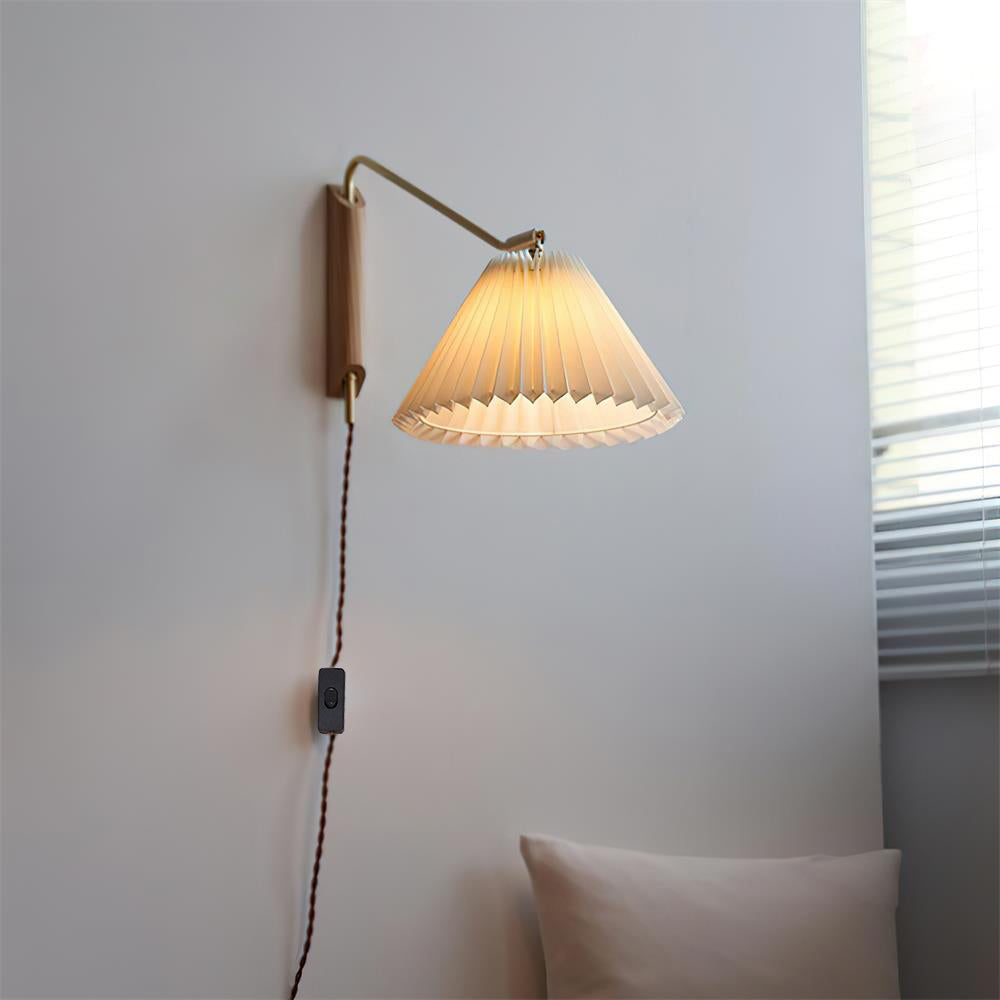 Elegant Wooden Wall Sconce Light with Fabric Shade - Modern Design for Cozy Lighting