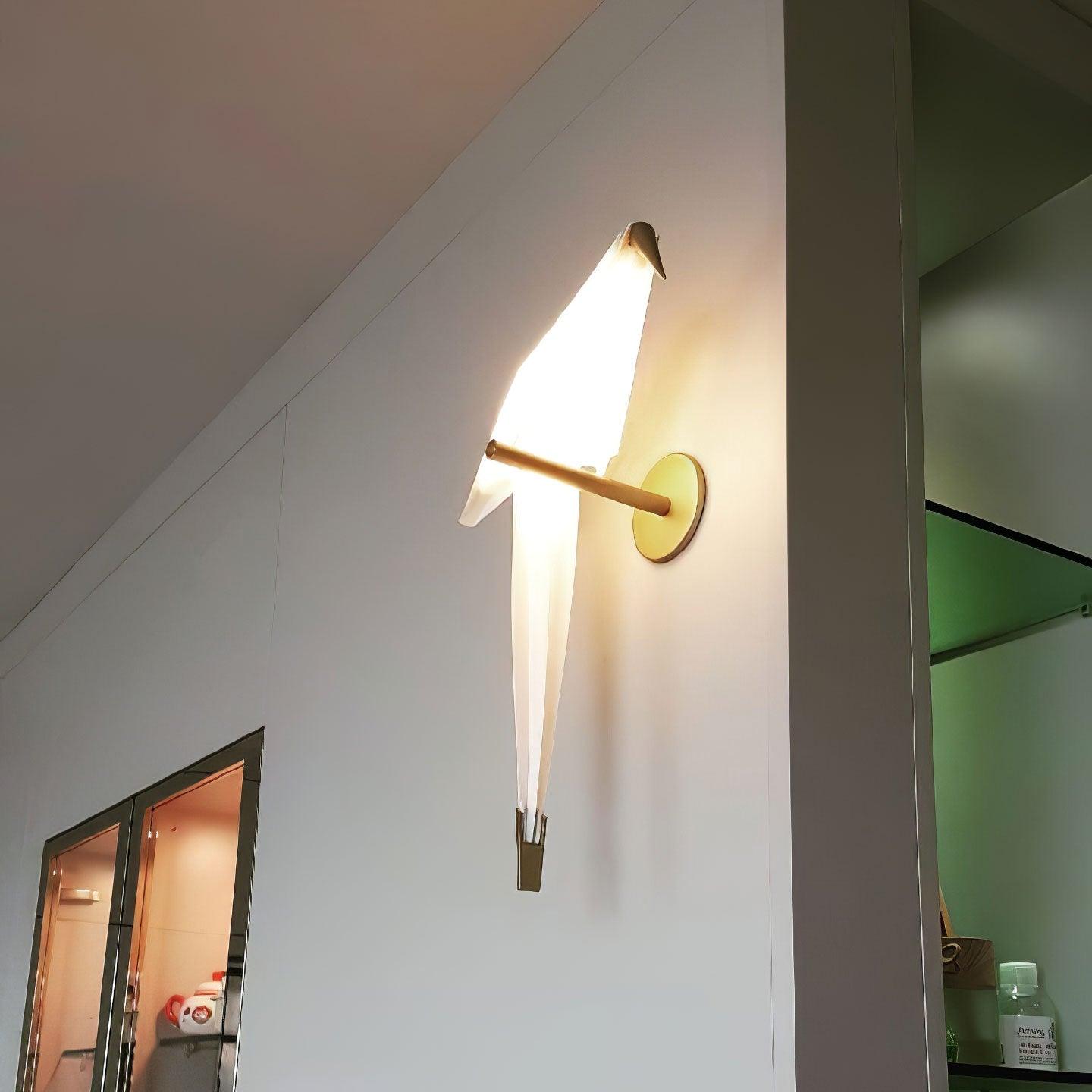 Lavian | Bird-shaped wall light with adjustable color temperature | Elegant design for a cozy atmosphere