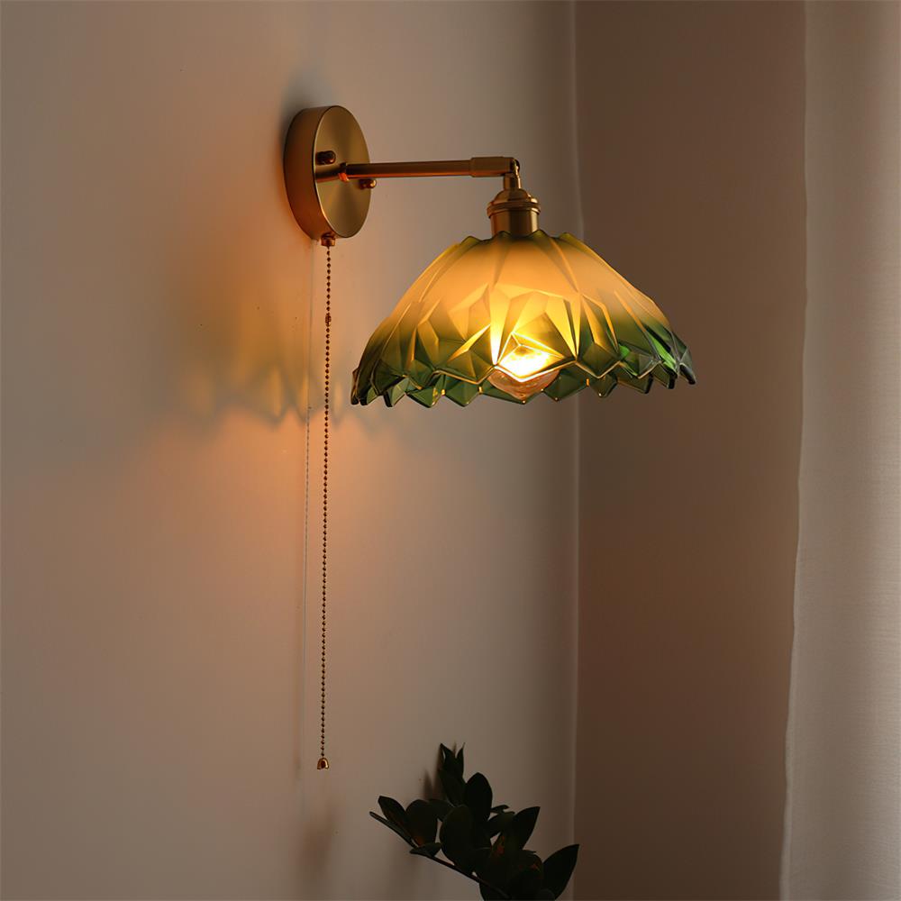 Vintage Wall Sconce Lighting with Glass Shade - Stylish Wall Lamp for Cozy Interiors