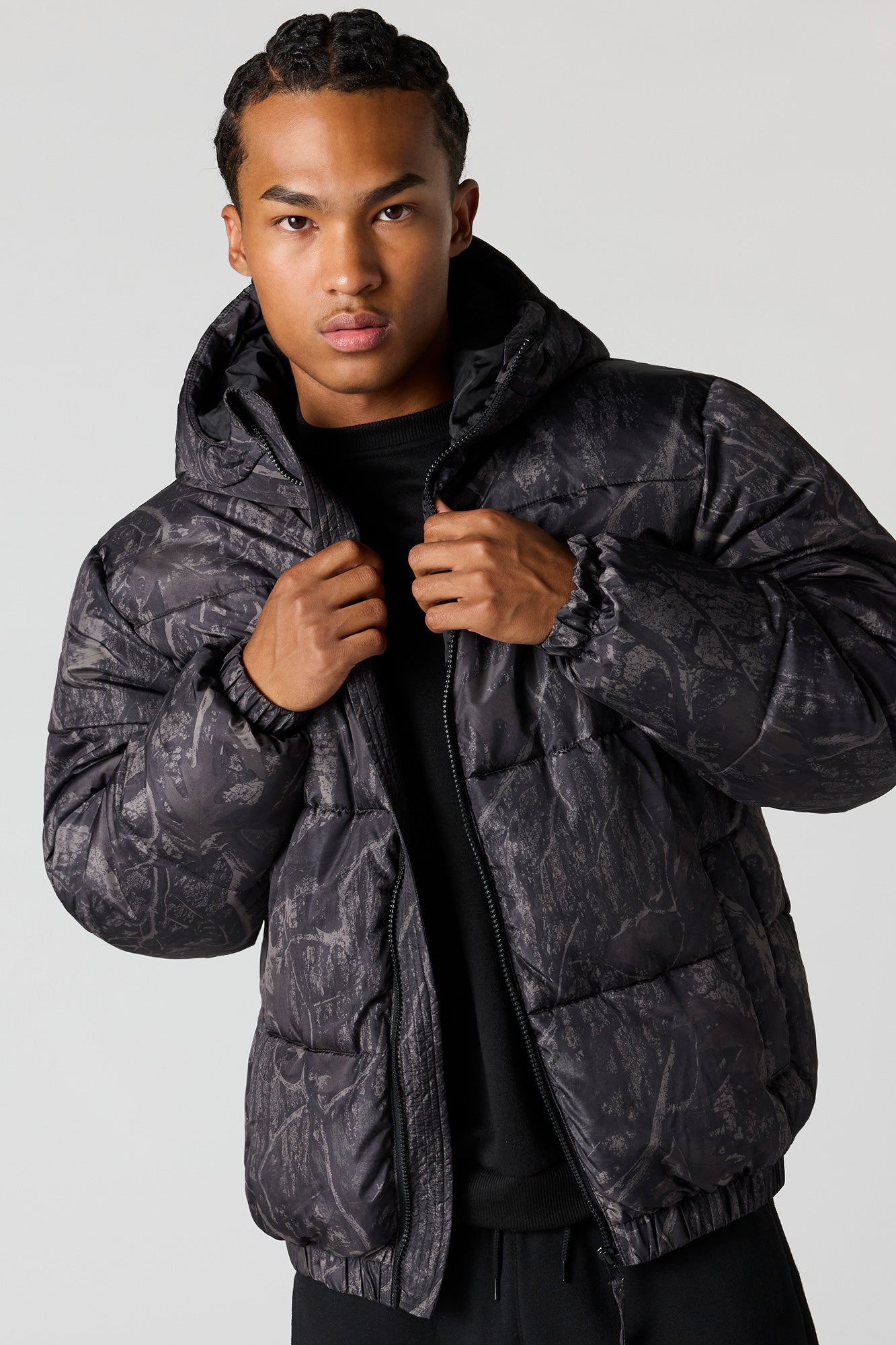 Stylish Hooded Black Puffer Jacket for Men and Women - Ultimate Warmth and Comfort 10