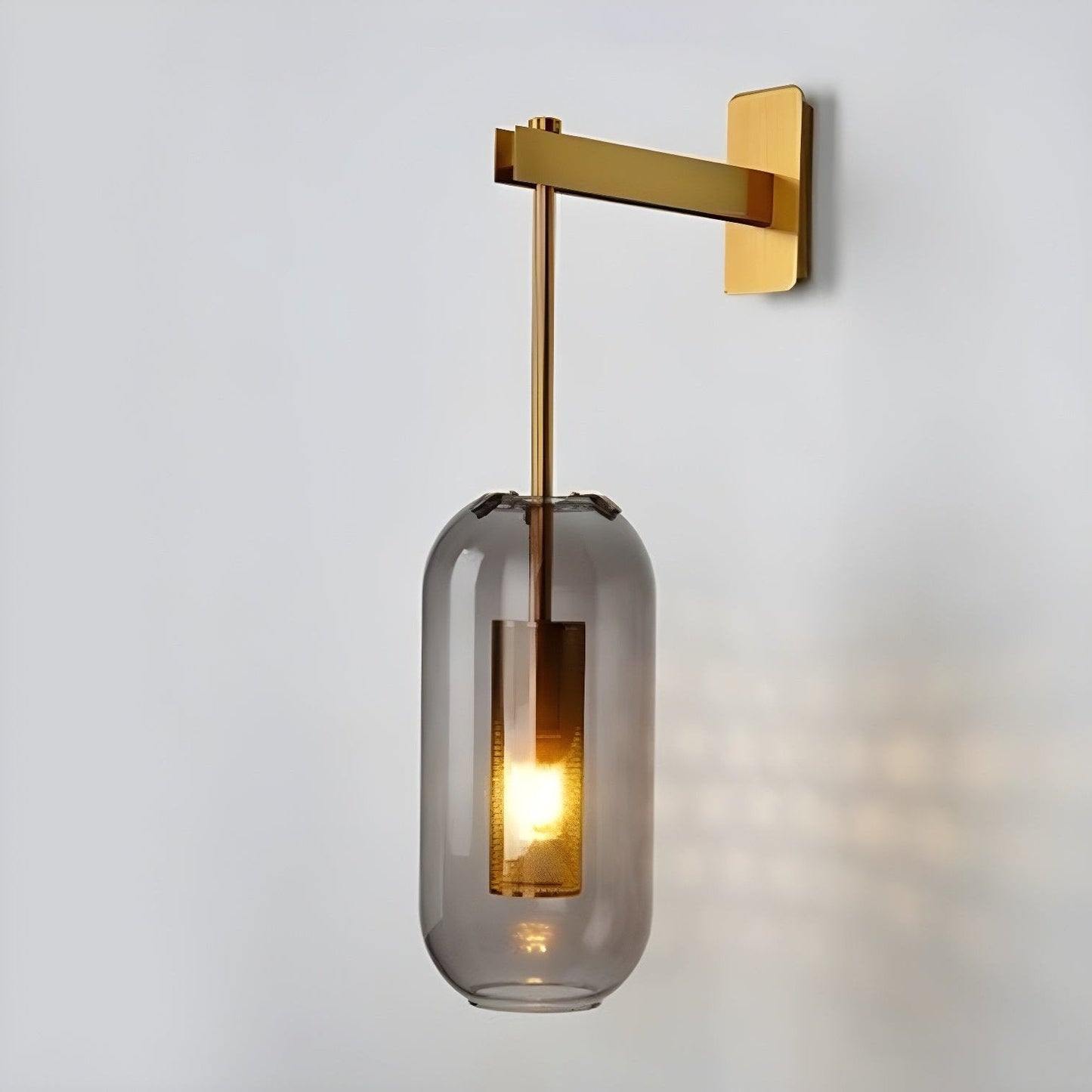Yovano | Wall lamp with elegant glass shade | Modern design for atmospheric lighting