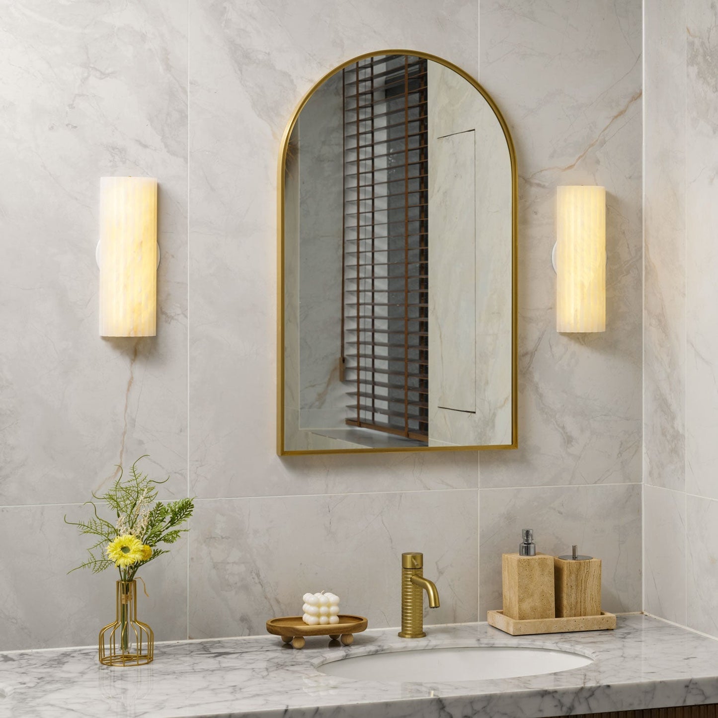 Elegant Alabaster Wall Sconce Light | Modern Wall Lamp for Cozy Atmosphere and Stylish Interiors