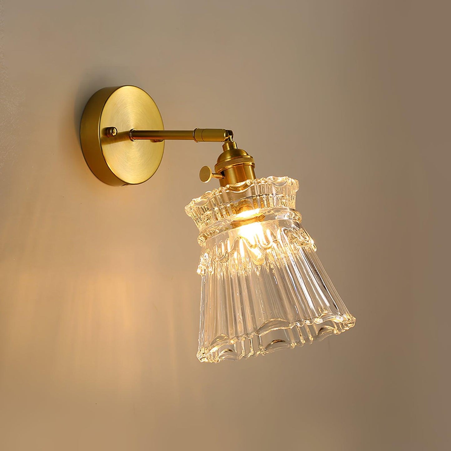 Cicaya Wall Sconce Lighting - Elegant Brass Wall Lamp with Glass Shade for Cozy Atmosphere