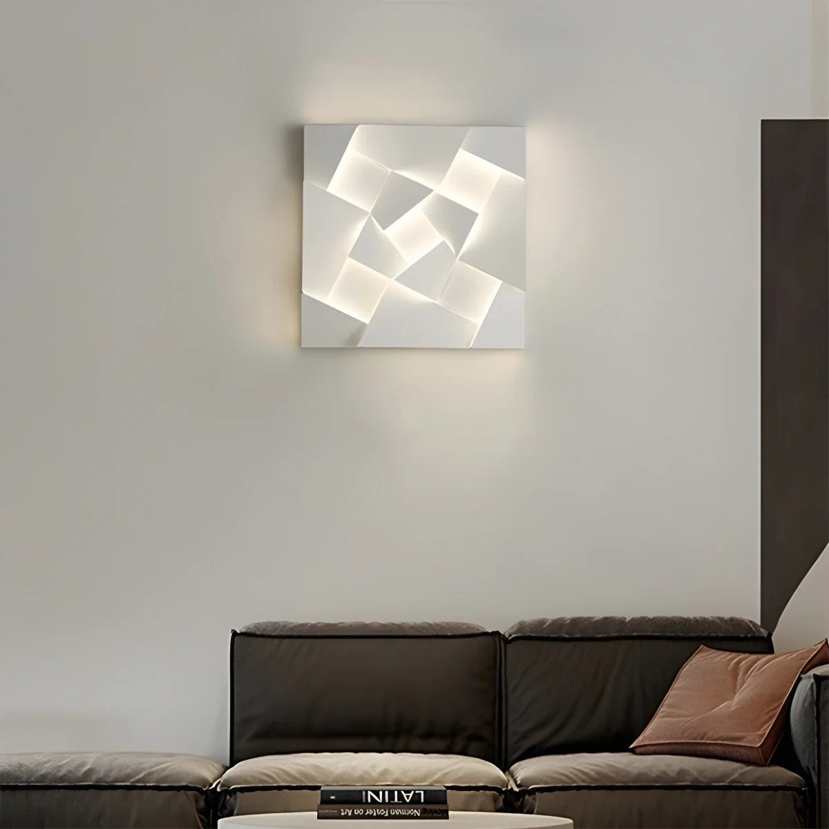 Coznimo | Modern Wall Lamp with Geometric 3D Design | Elegant Lighting for a Stylish Interior