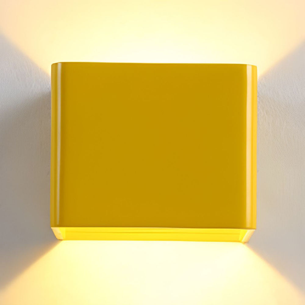 Cubbon | Modern Wall Lamp with LED Lighting | Atmospheric Lighting for Elegant Interiors
