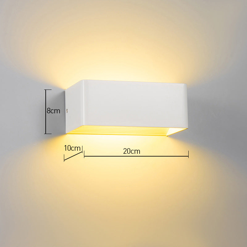 Cubbon | Modern Wall Lamp with LED Lighting | Atmospheric Lighting for Elegant Interiors