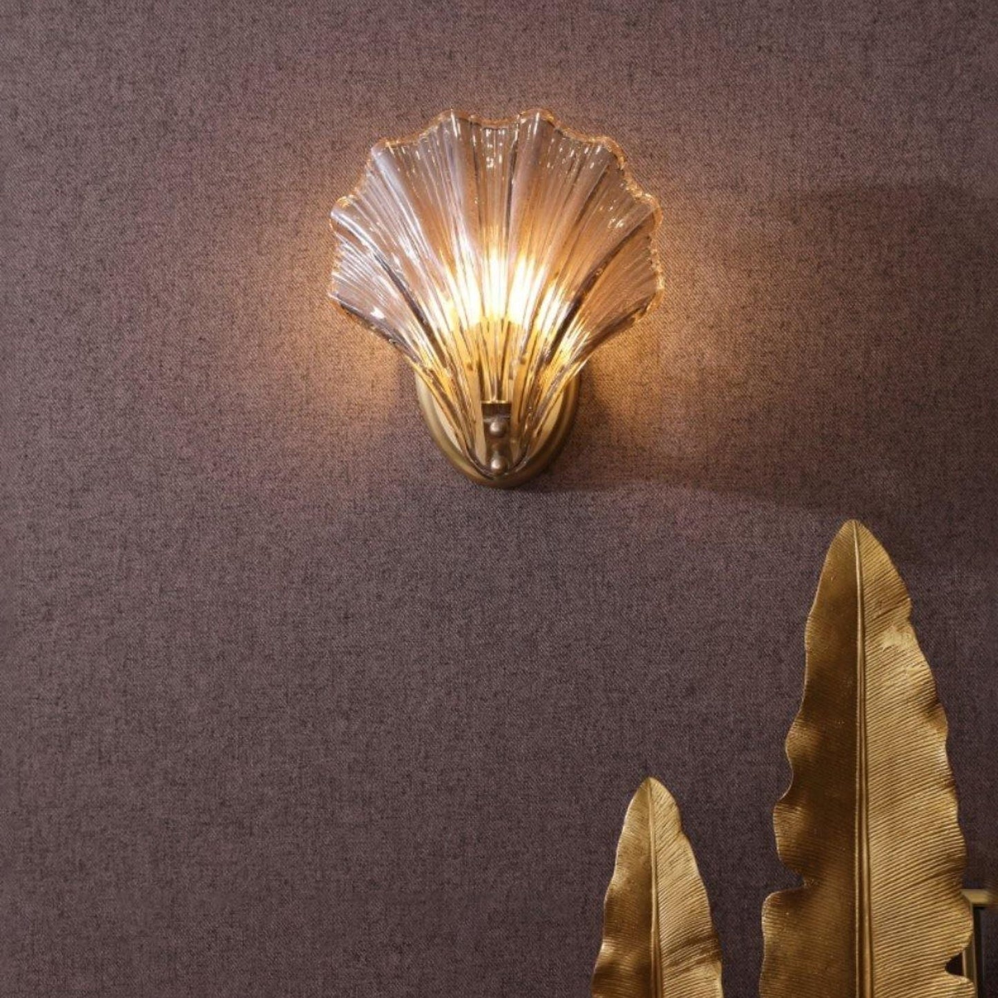 Vintage Shell Wall Sconce Lighting - Elegant Glass Wall Lamp for Cozy Home Decor
