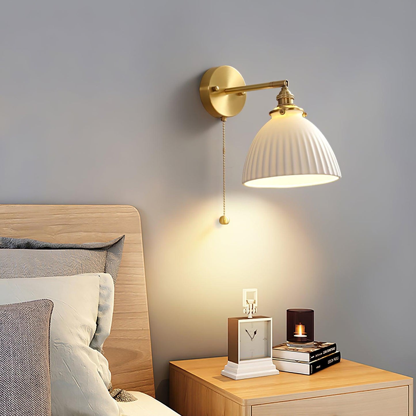 Elegant Brass Pleated Ceramic Wall Sconce Lighting - Stylish Wall Lamp for Modern and Classic Interiors