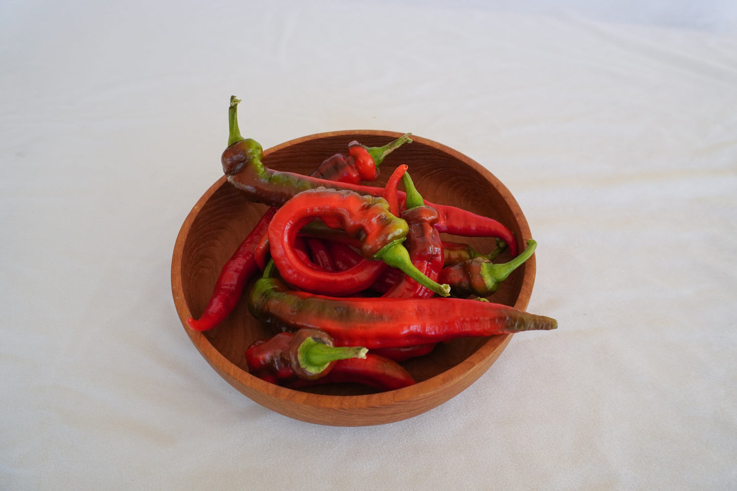 Jumbo Nardello Organic Heirloom Pepper – Sweet Flavor for Culinary Delights 1