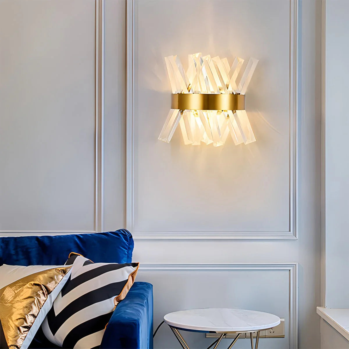 Modern Crystal Wall Sconce Lighting with Integrated LED - Elegant Wall Lamp for Living Rooms, Hallways, and Bedrooms