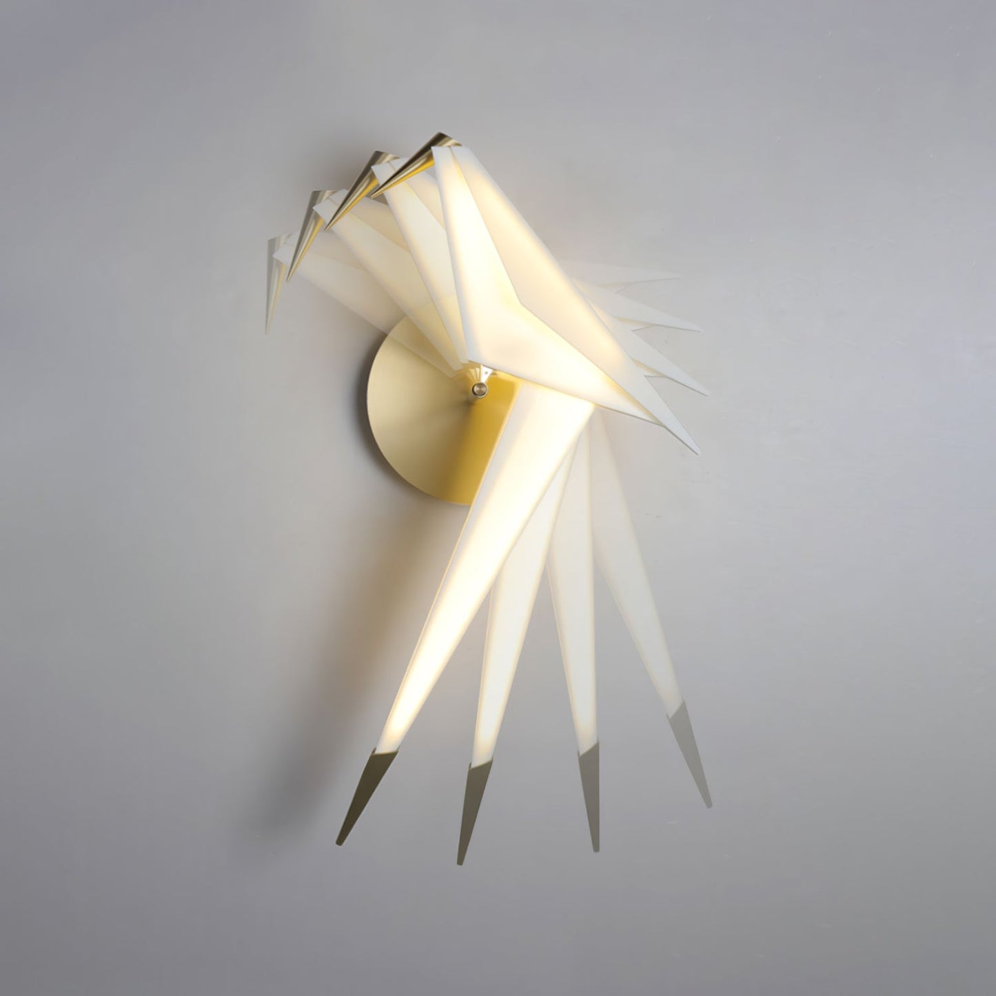 Lavian | Bird-shaped wall light with adjustable color temperature | Elegant design for a cozy atmosphere