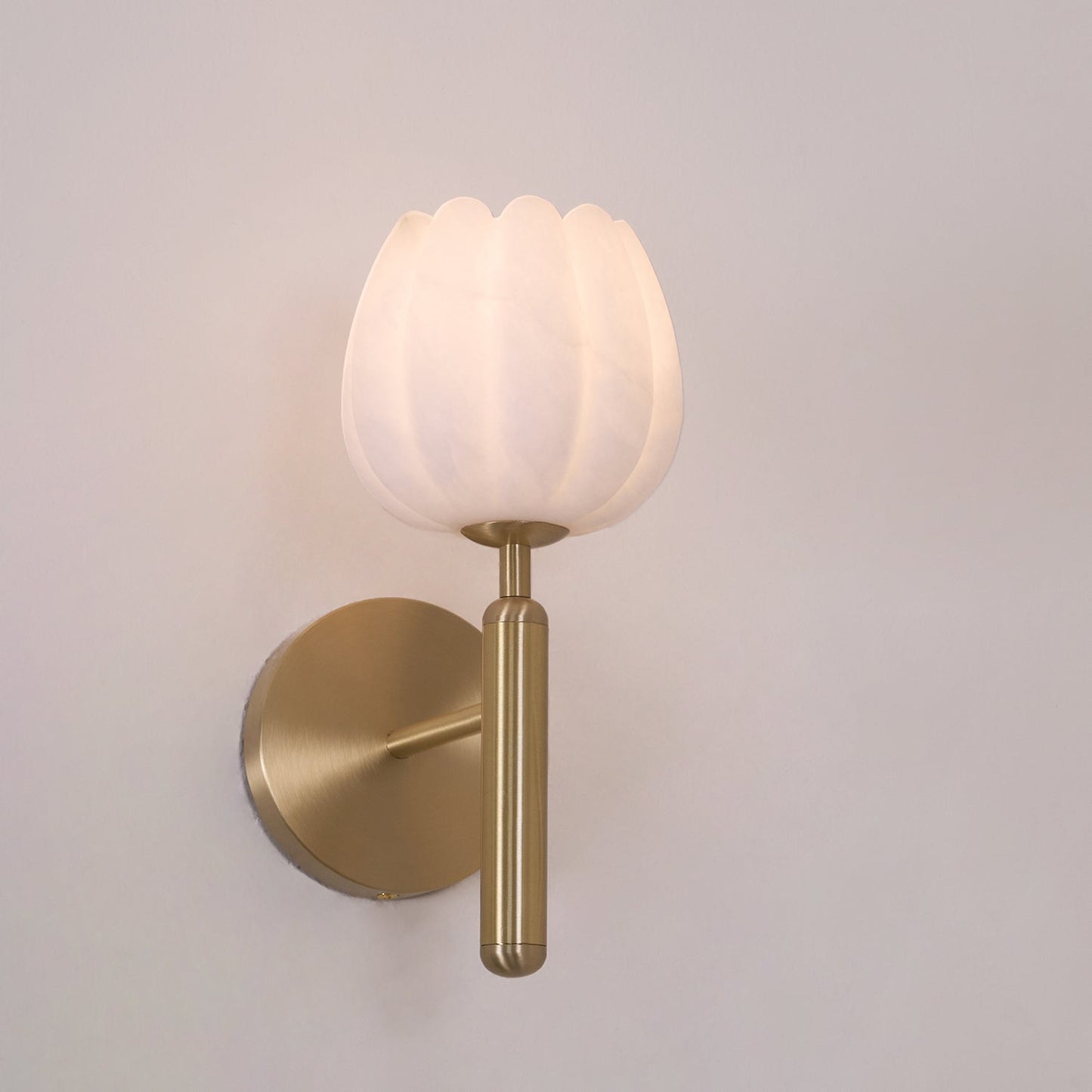 Lyi Flower Wall Sconce Lighting - Modern Brass & Alabaster Wall Lamp for Bedroom, Hallway & Living Room