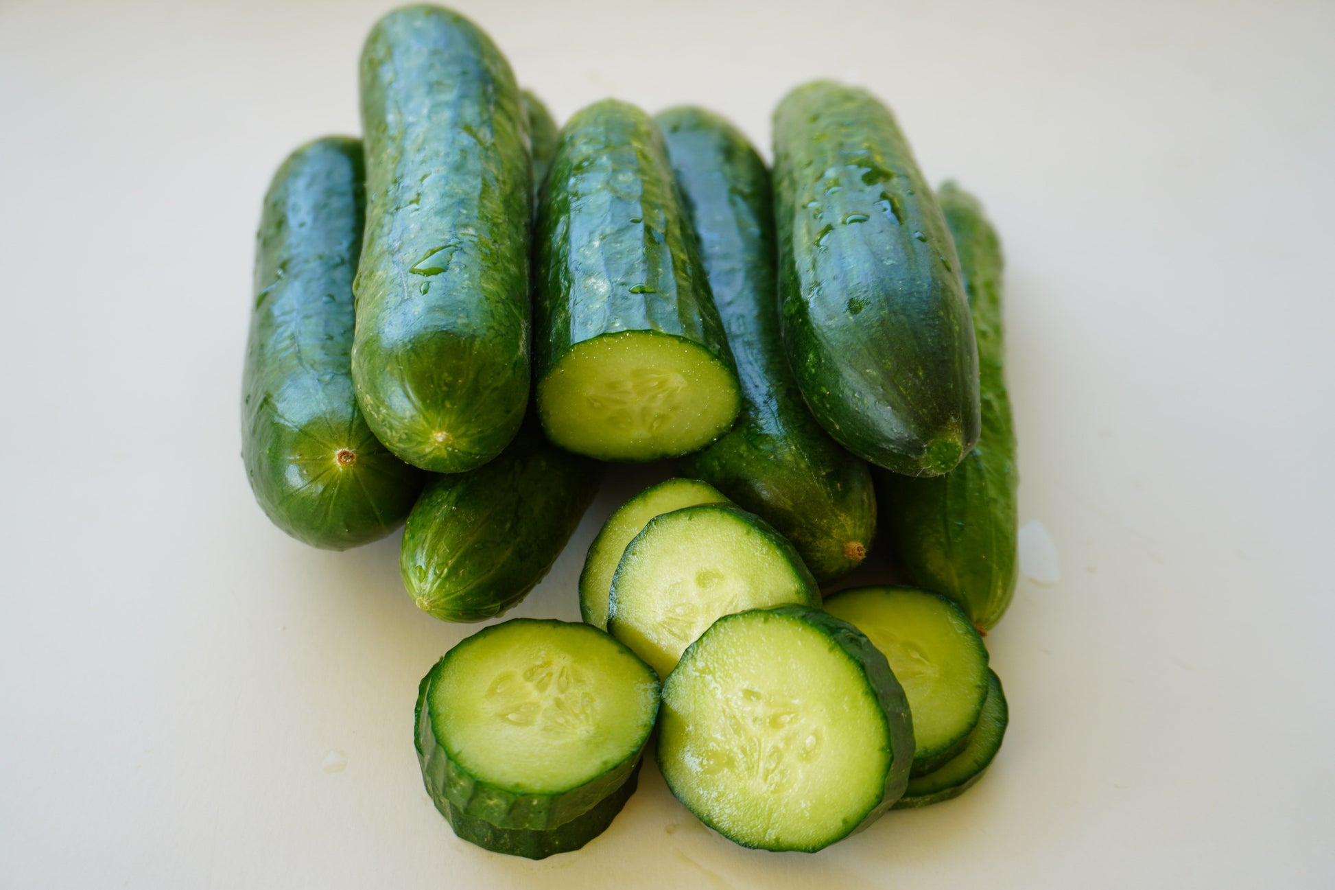 Manny Beit Alpha Cucumber Seeds – High-Quality Parthenocarpic Variety for Indoor and Outdoor Growing 2
