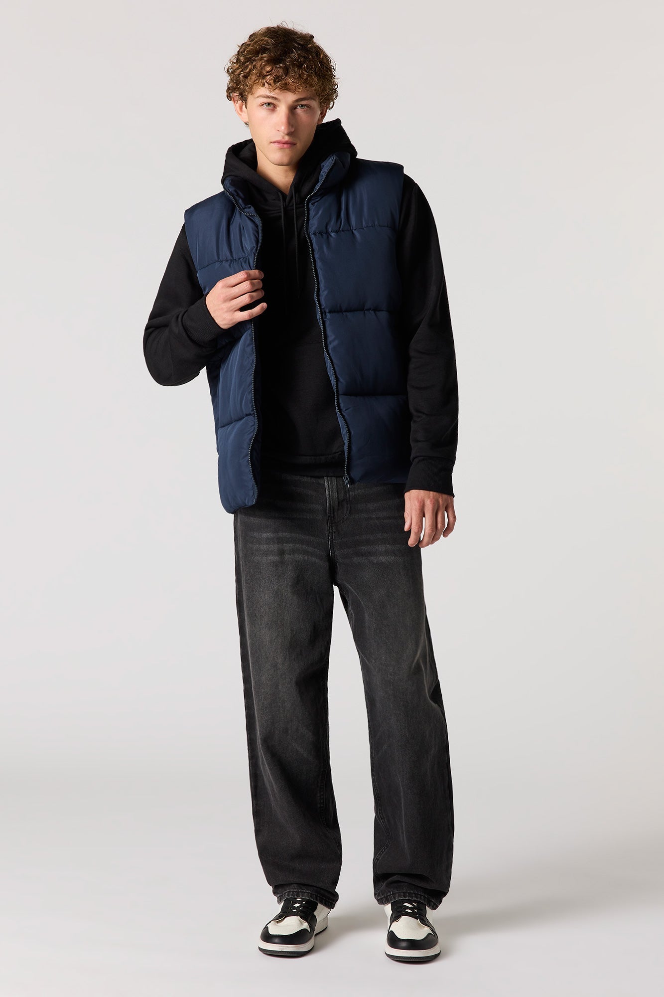 Men's Lightweight Puffer Vest for Ultimate Comfort and Warmth - Stylish & Versatile 2
