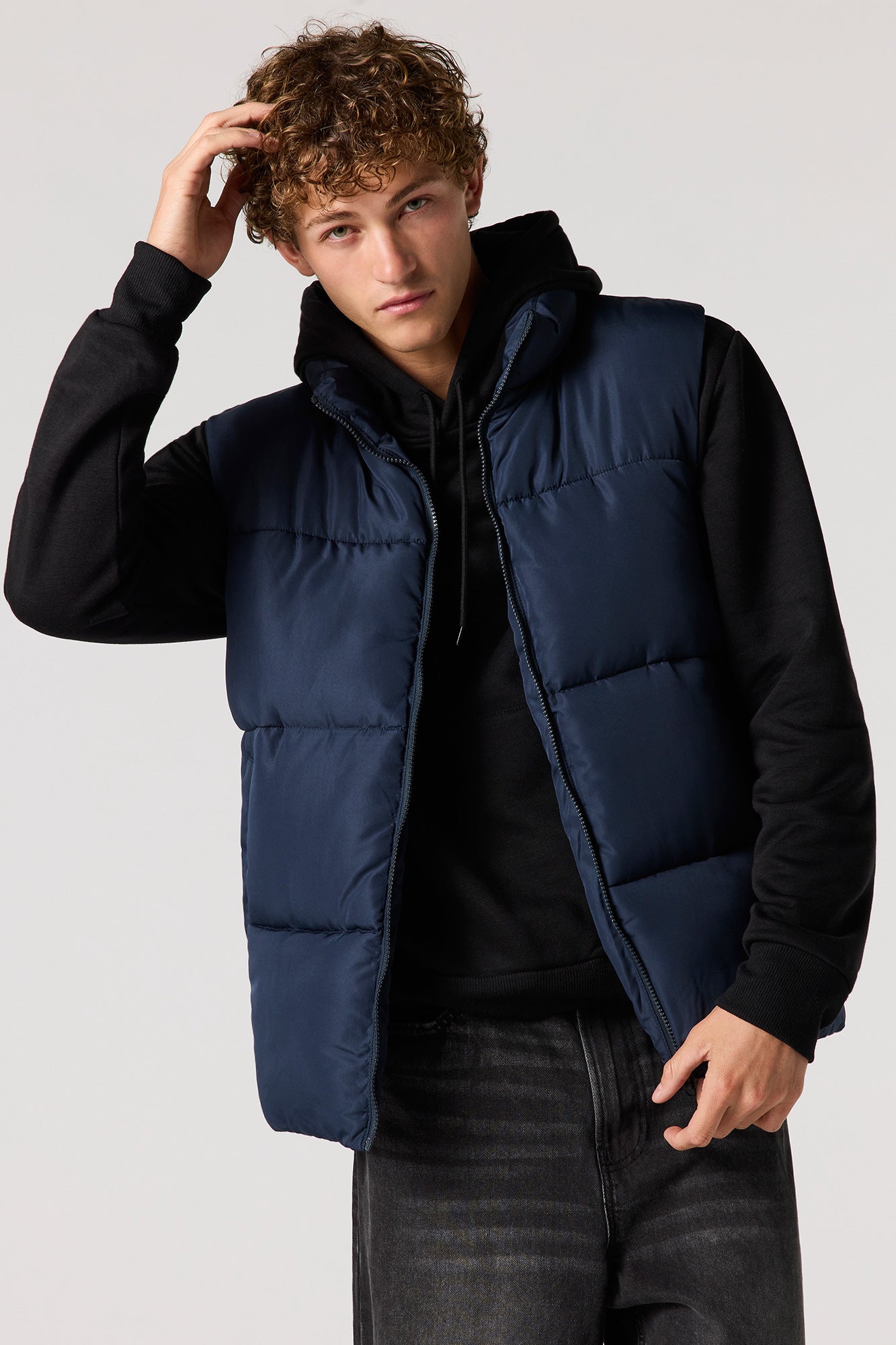 Men's Lightweight Puffer Vest for Ultimate Comfort and Warmth - Stylish & Versatile 3