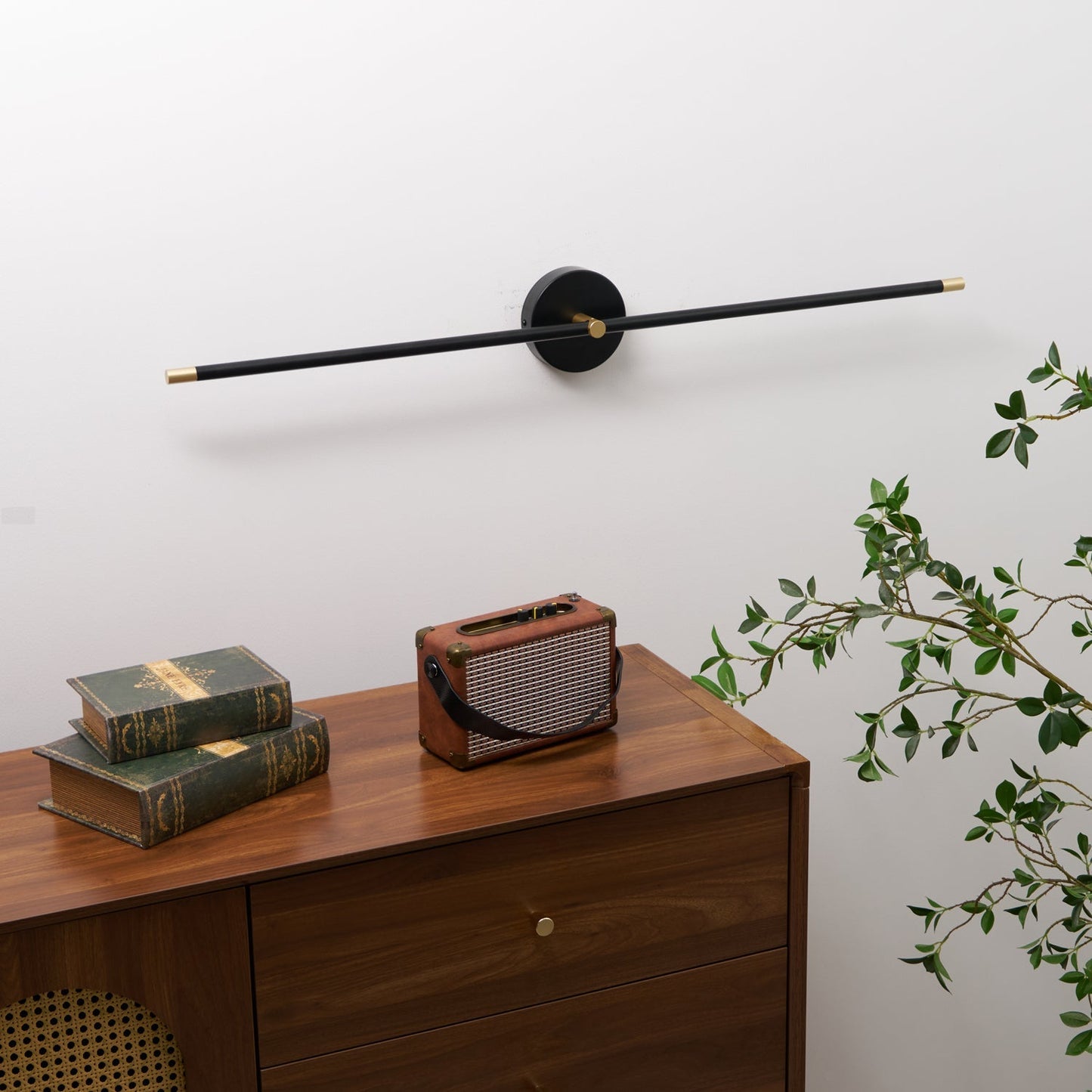 Minimalist LED Wall Lamp - Modern Wall Sconce Light for Bathroom and Living Room, Adjustable Color Temperature, Metal Design