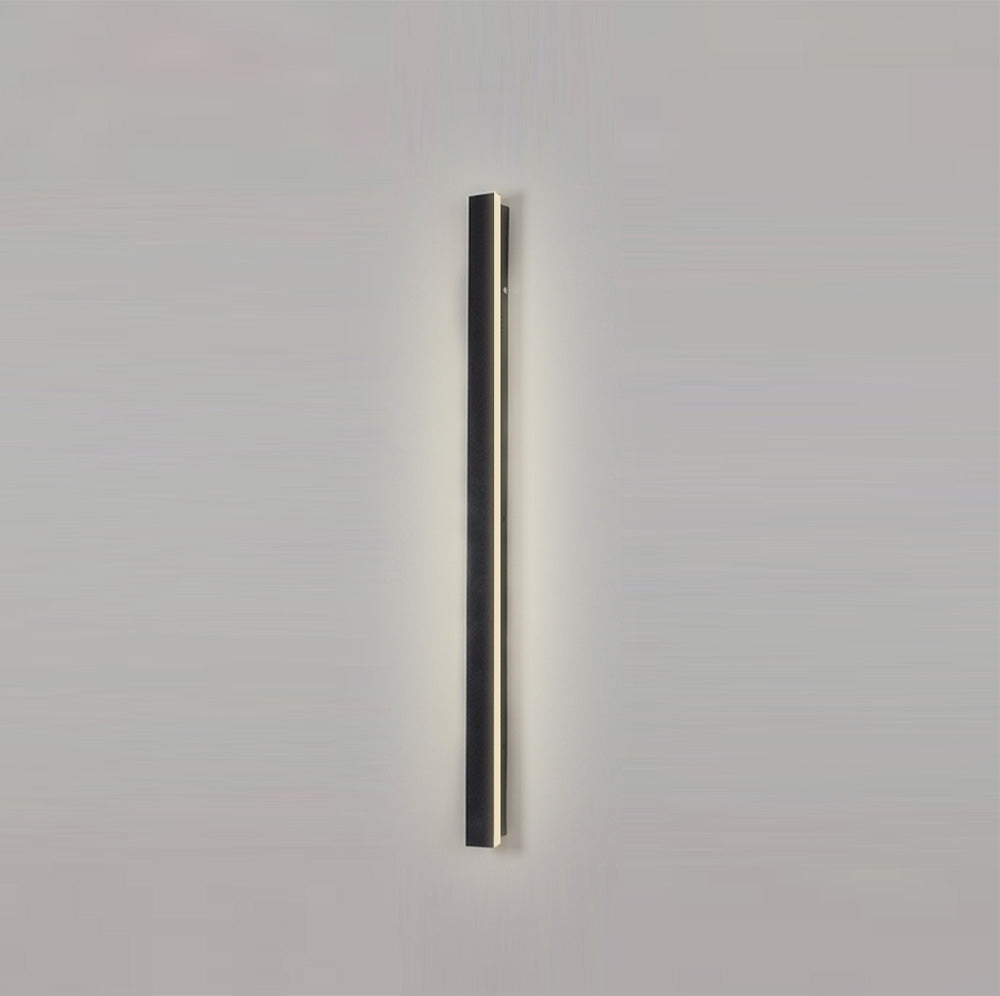 Minimalist Outdoor Wall Sconce Light with IP65 Rating - Elegant LED Wall Lamp for Indoor and Outdoor Spaces
