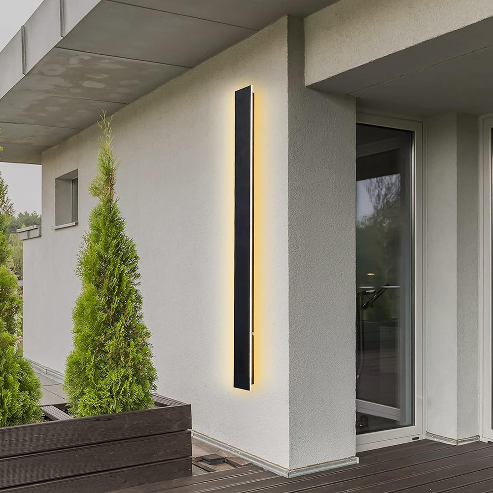 Minimalist Outdoor Wall Sconce Light with IP65 Rating - Elegant LED Wall Lamp for Indoor and Outdoor Spaces