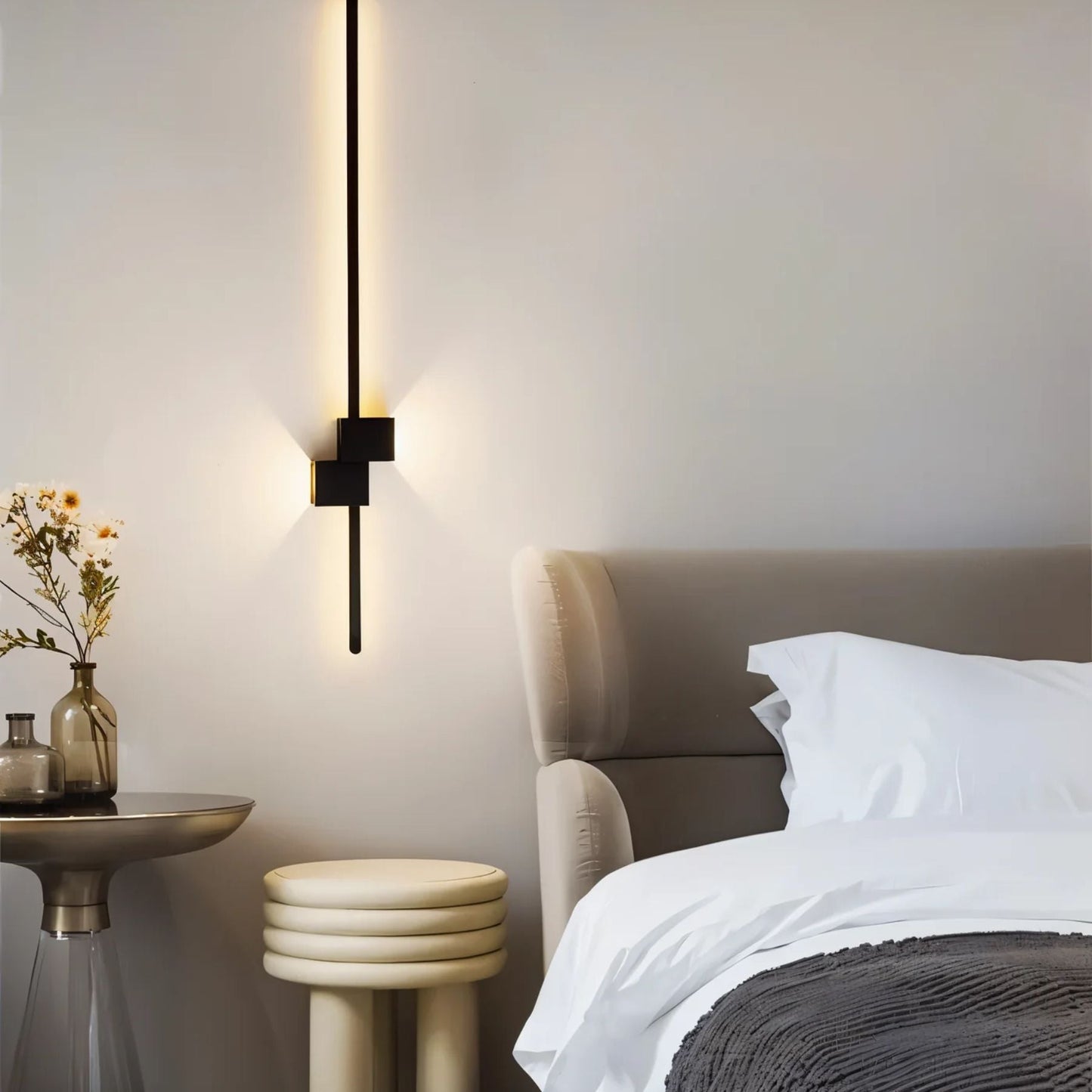 Modern Wall Sconce Lighting - Minimalist LED Wall Lamp for Elegant Home Décor