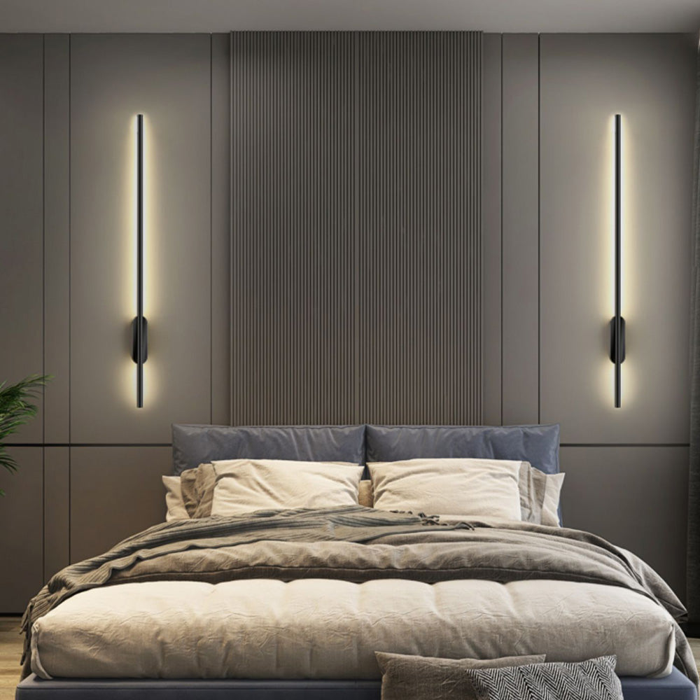 Modern Black Wall Sconce Lighting with LED, Minimalist Design for Stylish Interiors
