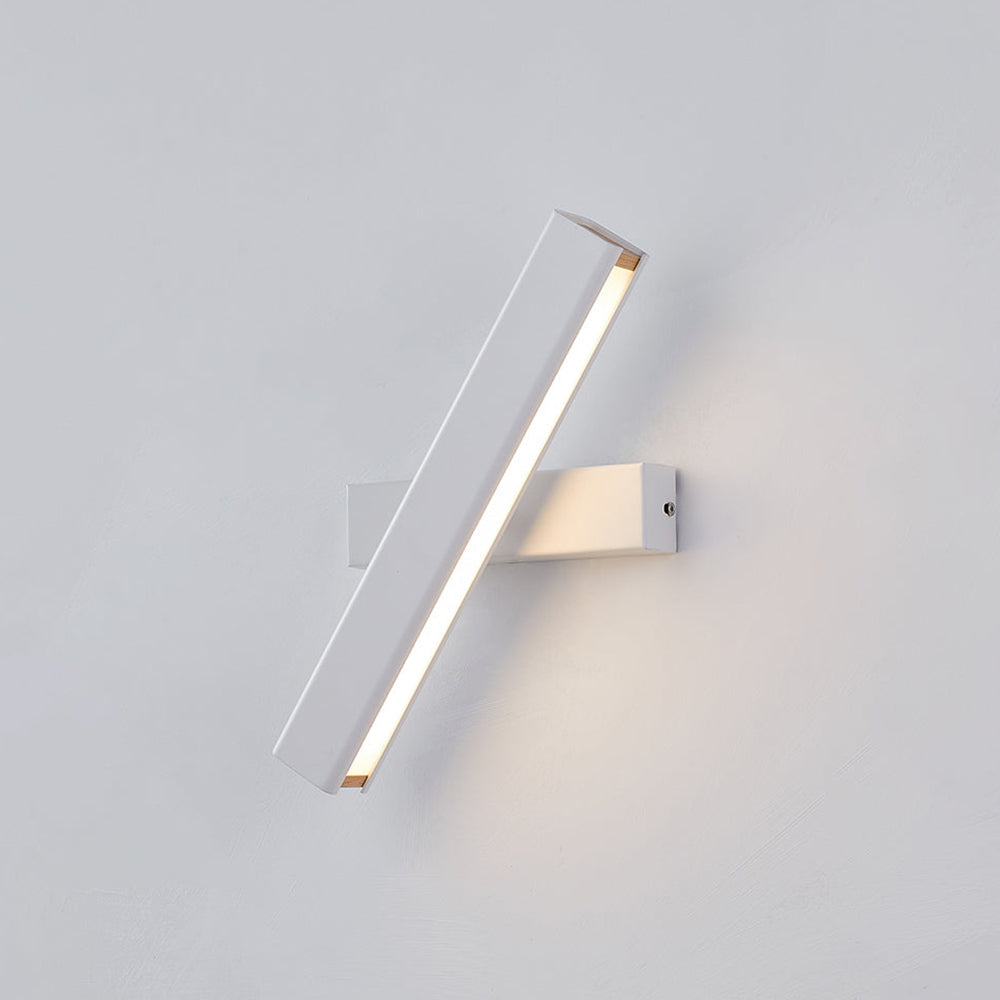 Modern Wall Lamp with Swivel Light Bar and 6W LED | Elegant Design for Stylish Interior Lighting