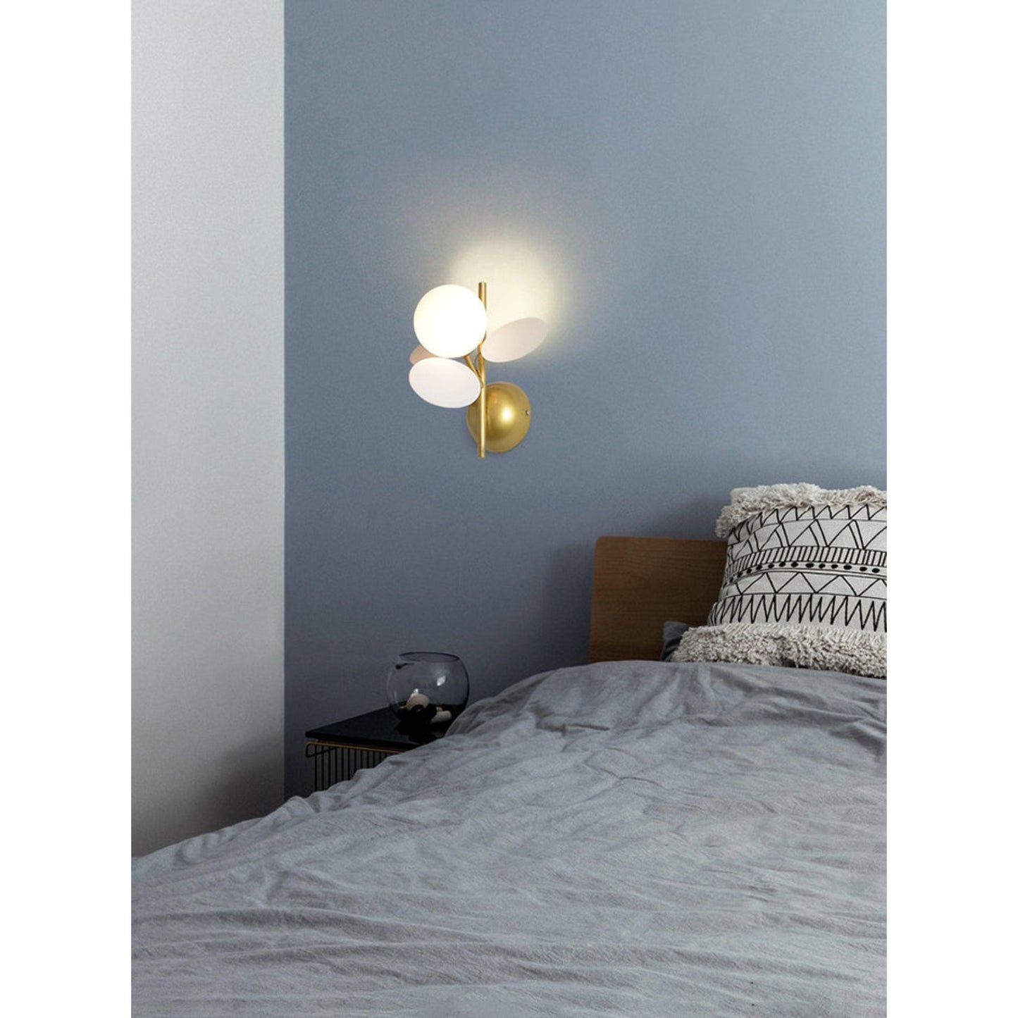 Modern Pastel Wall Sconce Lighting - Playful Rounded Wall Lamp for Cozy Home Décor