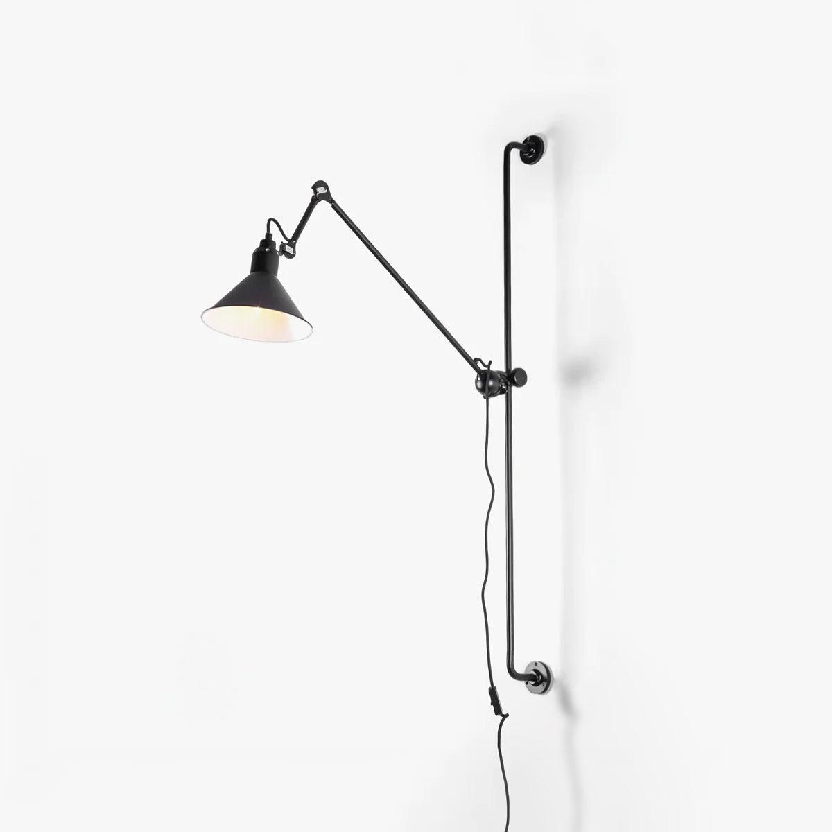Wall Lamp with Adjustable Frame | Modern Metal Design for Stylish Lighting