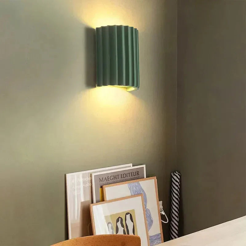Modern Wall Sconce Lighting with Warm LED, Ribbed Design for Stylish Interiors - Ideal for Hallways and Bedrooms