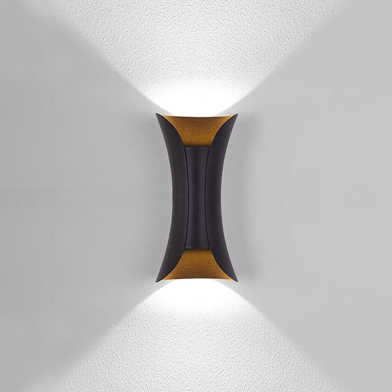 Otton | Modern Wall Lamp with Warm Gold Accents | Stylish Design for Atmosphere and Space Saving