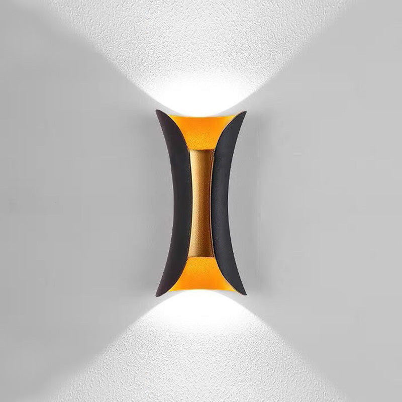 Otton | Modern Wall Lamp with Warm Gold Accents | Stylish Design for Atmosphere and Space Saving