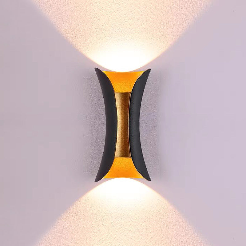 Otton | Modern Wall Lamp with Warm Gold Accents | Stylish Design for Atmosphere and Space Saving