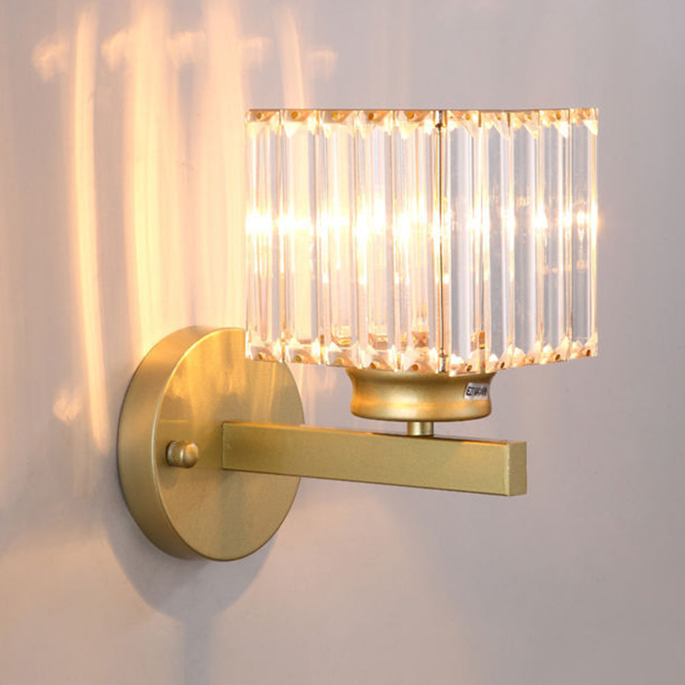 Quisso Modern Wall Sconce Light with Glass Shade - Elegant Black and Transparent Design for Atmosphere