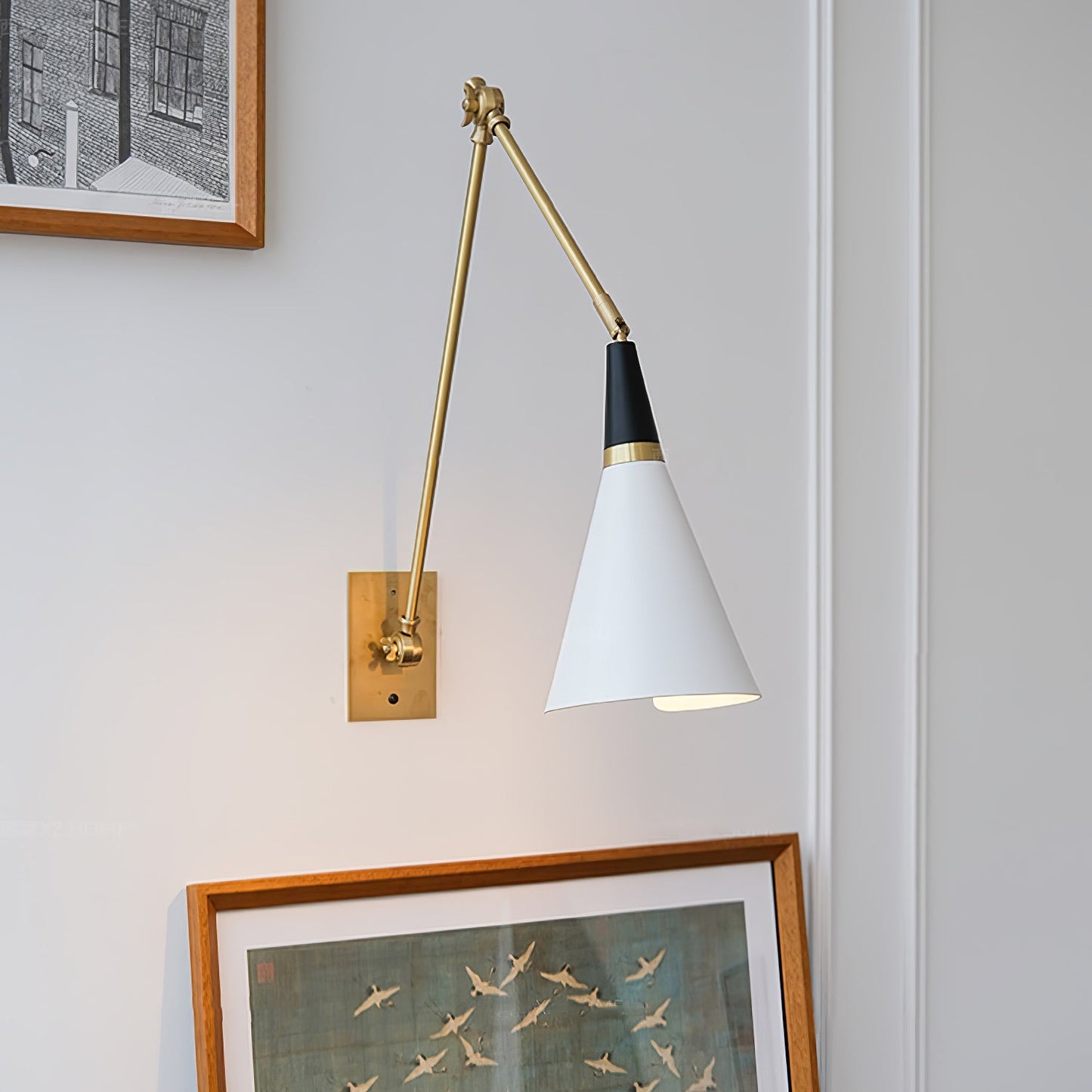 Rigami | Wall lamp with adjustable arm and elegant design | Ideal for reading and mood lighting