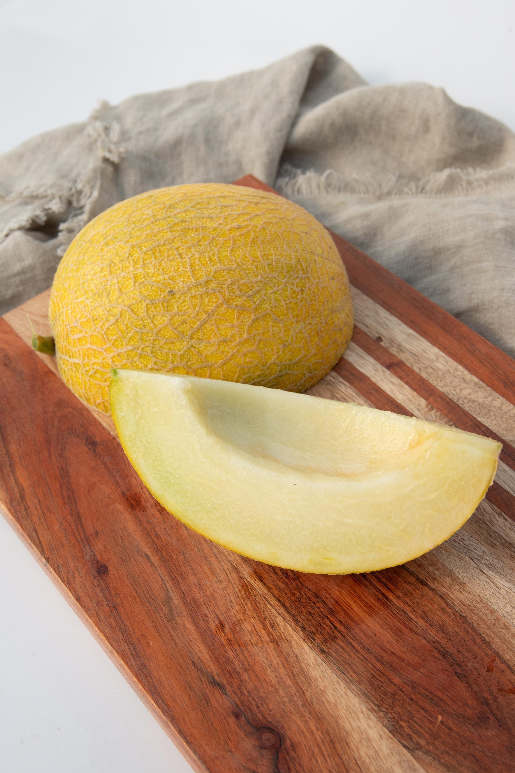 Sandy Early Maturing Ananas Melon – Sweet Aromatic Fruit for Home Gardens 1