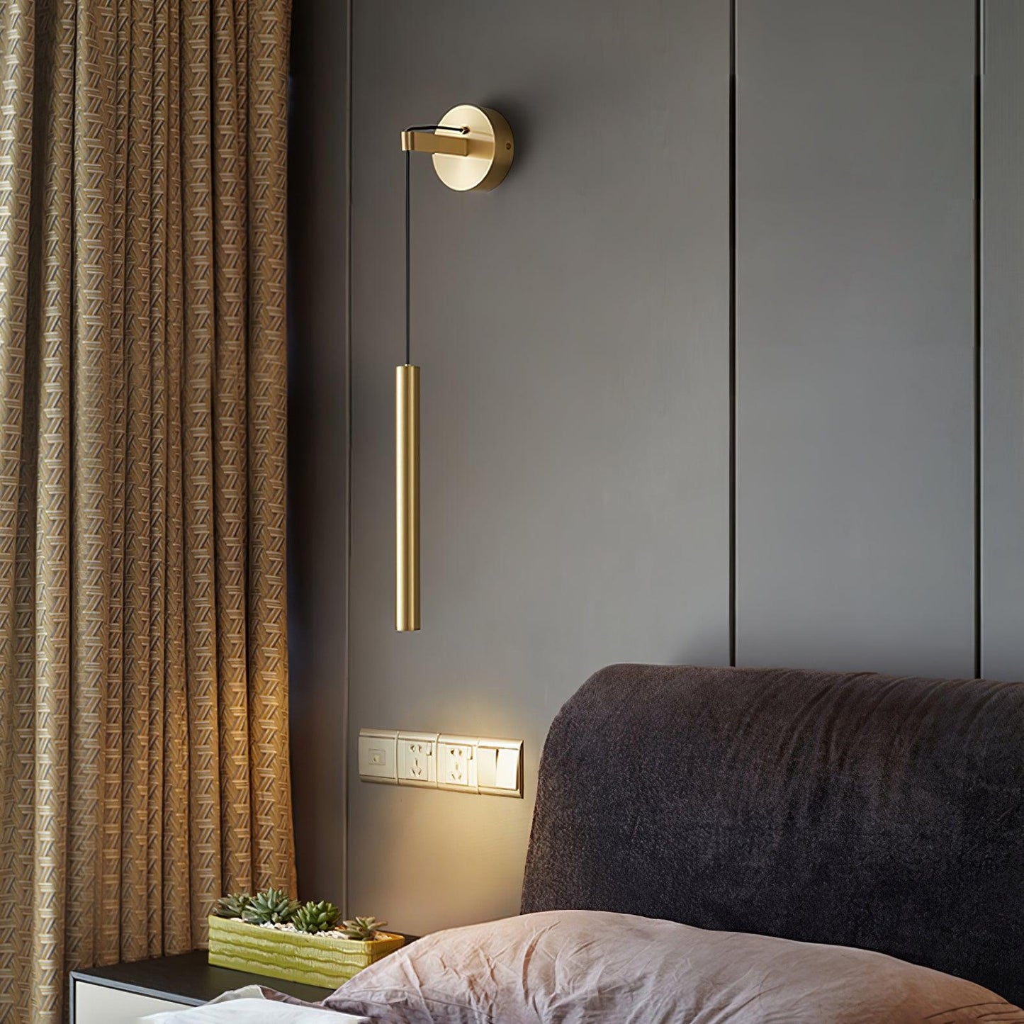 Savira Modern Wall Sconce Lighting with Three-Way Dimming - Elegant Design for Stylish Home Decor