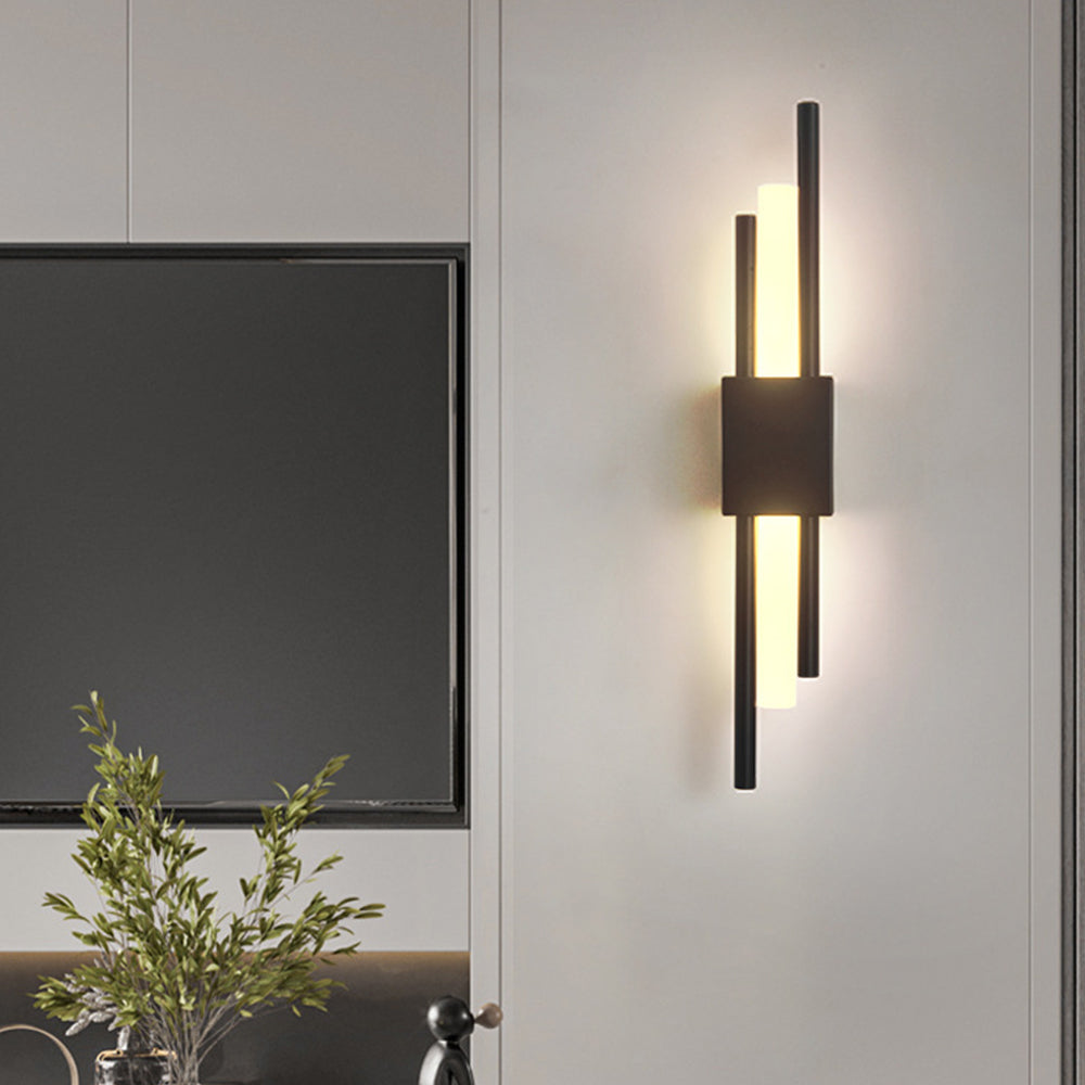Elegant Wall Sconce Lighting - Modern Vertical Wall Lamp with Warm Light, Black Metal & Acrylic Design, 50 cm Height