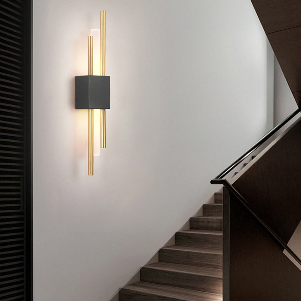 Elegant Wall Sconce Lighting - Modern Vertical Wall Lamp with Warm Light, Black Metal & Acrylic Design, 50 cm Height