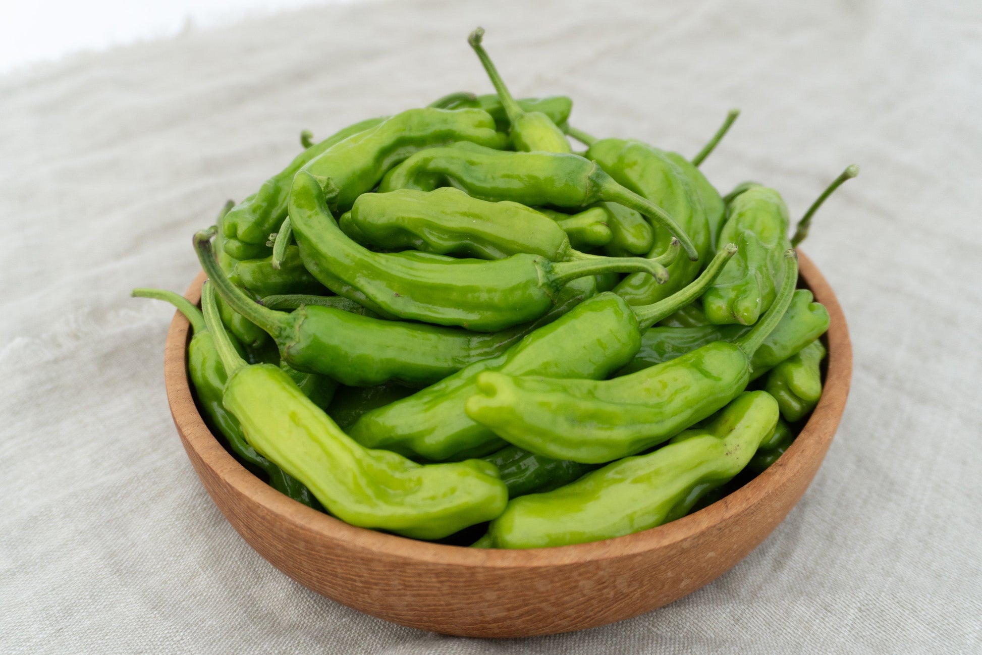 Sizzling Gardeners' Shishimai Peppers – Mildly Spicy Flavor For Grilling And Sautéing 0