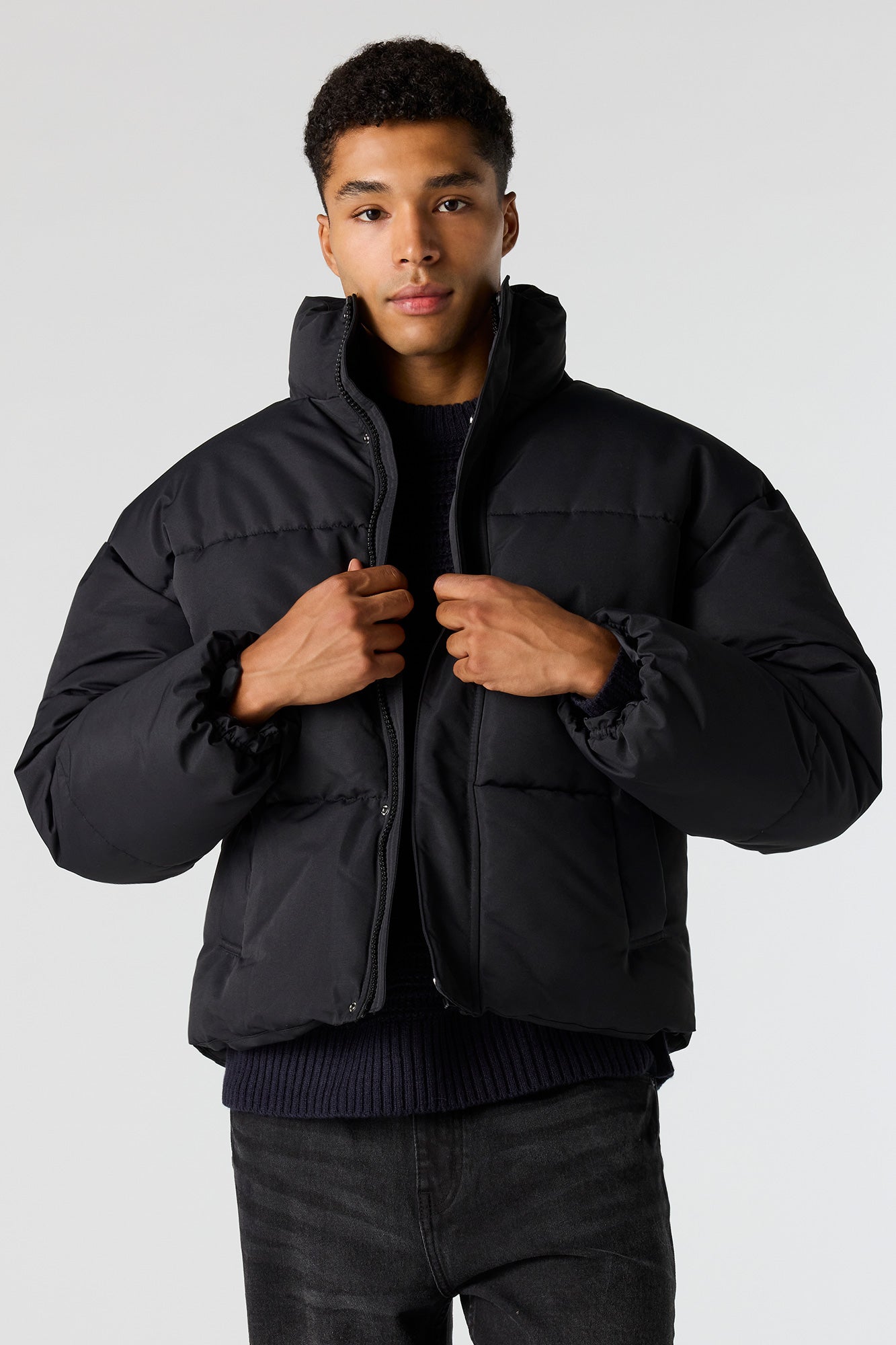 Stylish Black Puffer Jacket for Men and Women - Ultimate Warmth and Comfort 0
