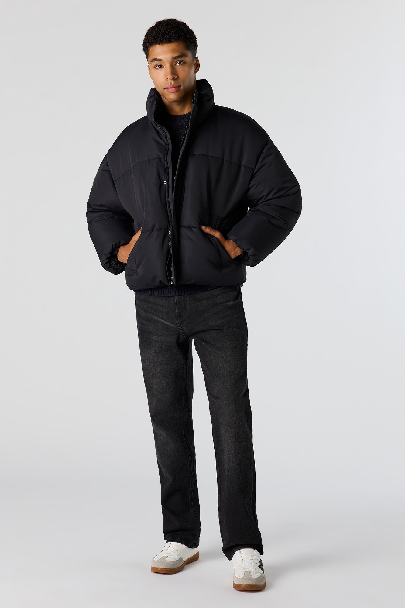 Stylish Black Puffer Jacket for Men and Women - Ultimate Warmth and Comfort 2