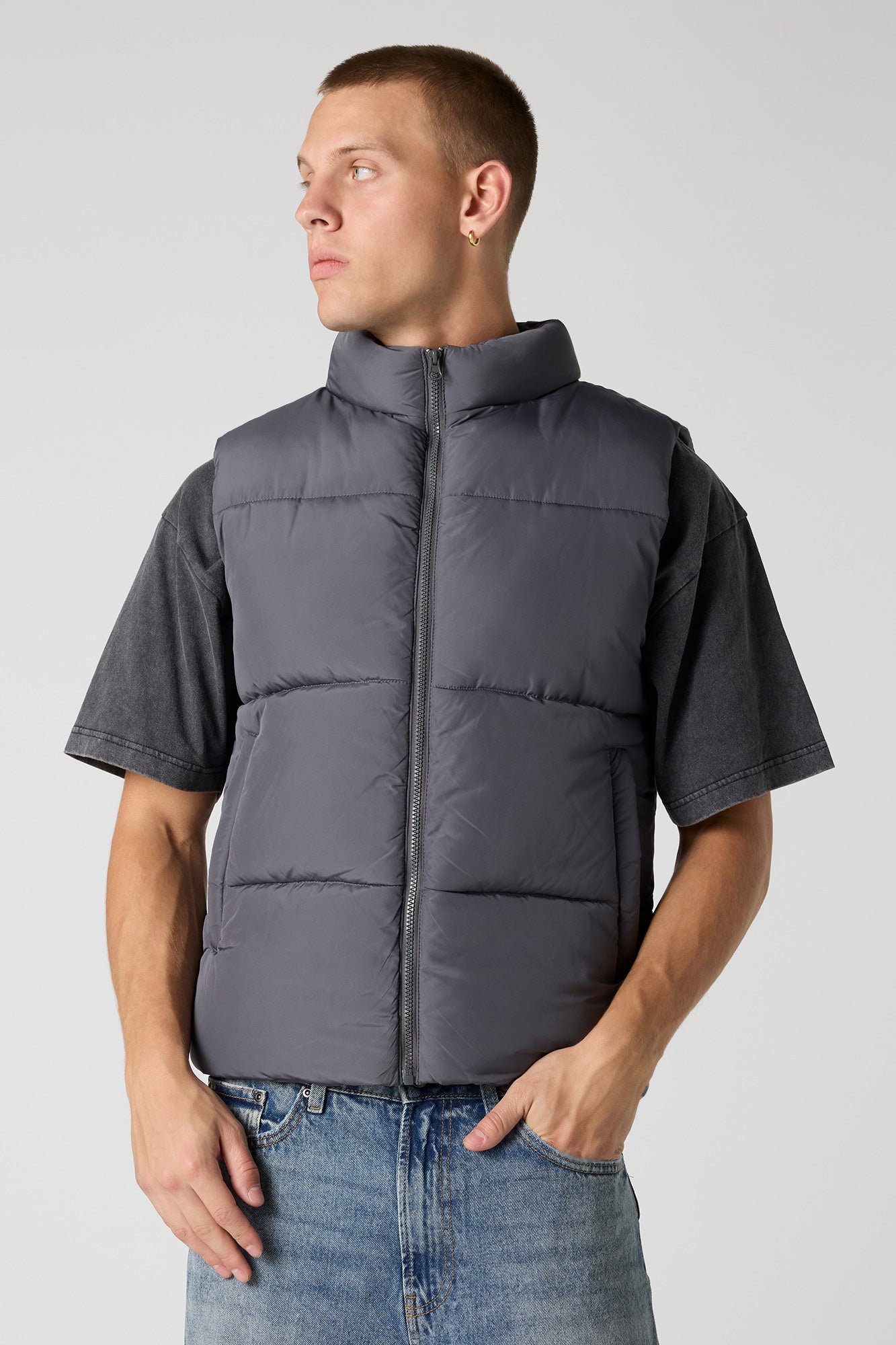 Stylish Puffer Vest for Ultimate Warmth and Comfort - Perfect Layering Piece 6
