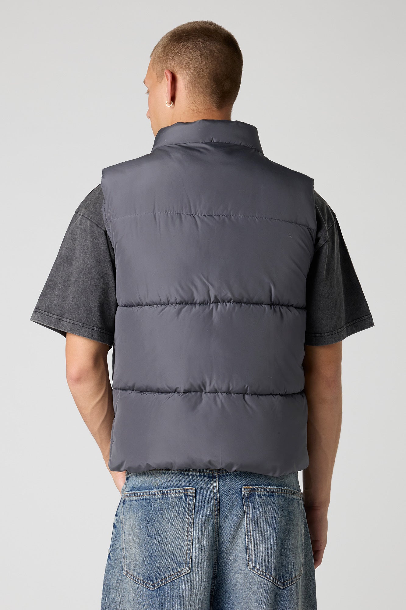 Stylish Puffer Vest for Ultimate Warmth and Comfort - Perfect Layering Piece 7